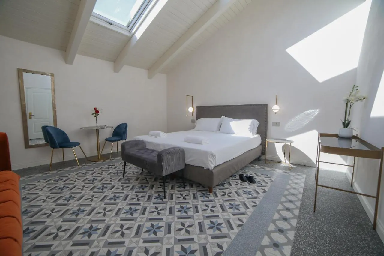 20 Miglia Boutique Hotel Катания